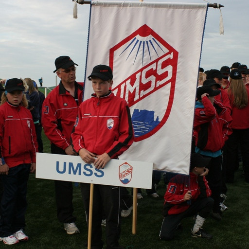 Jóhann Björn bar skilti UMSS og Sigurbjörn Árnason var fánaberi UMSS