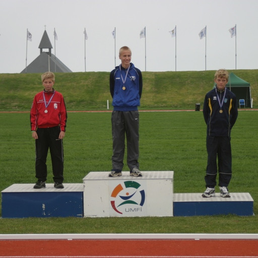 Jóhann Björn í 2. sæti í 800m