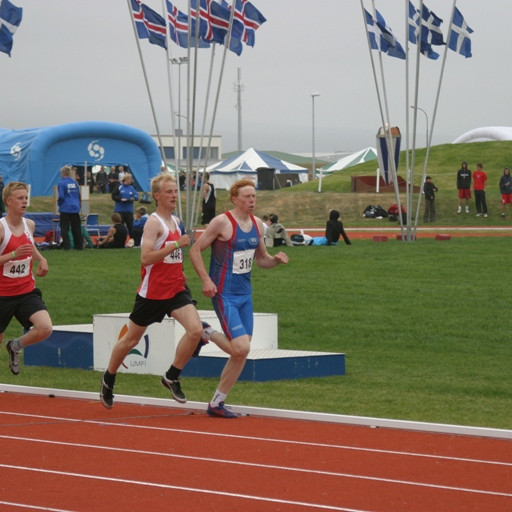 Árni Rúnar og Halldór Örn að keppa í 800m