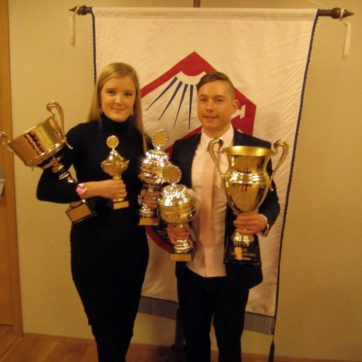 Frjálsíþróttakona UMSS 2015 Þóranna Ósk. og Frjálsíþróttamaður UMSS 2015 Daníel Þórarinsson. Ljósm./…